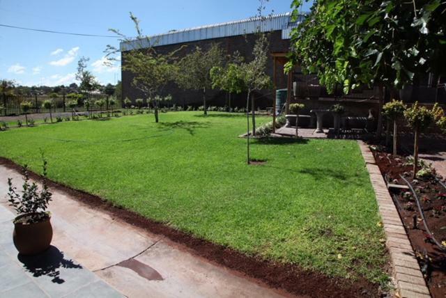Wisteria Lane Guesthouse Postmasburg Exterior foto